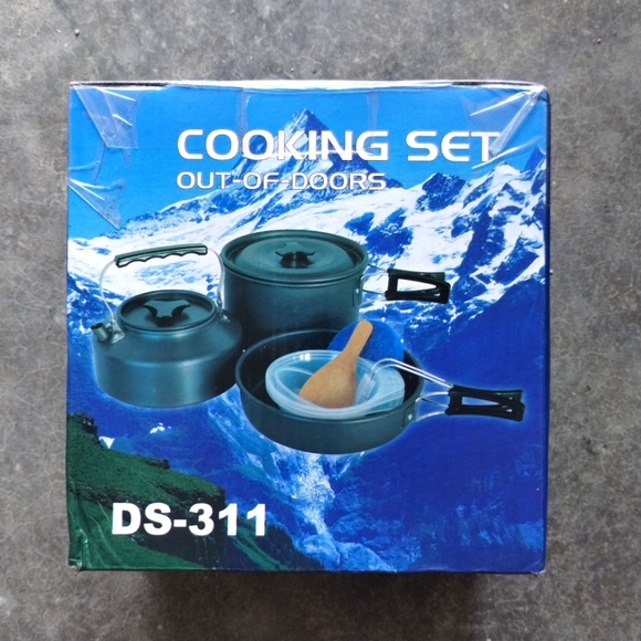 Cooking set - Picture 1 of 3